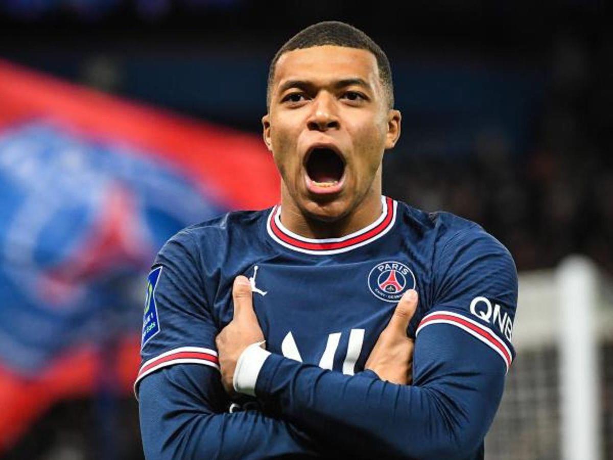 Muchos medios afirman que Mbappé saldrá del PSG en este mercado de fichajes,