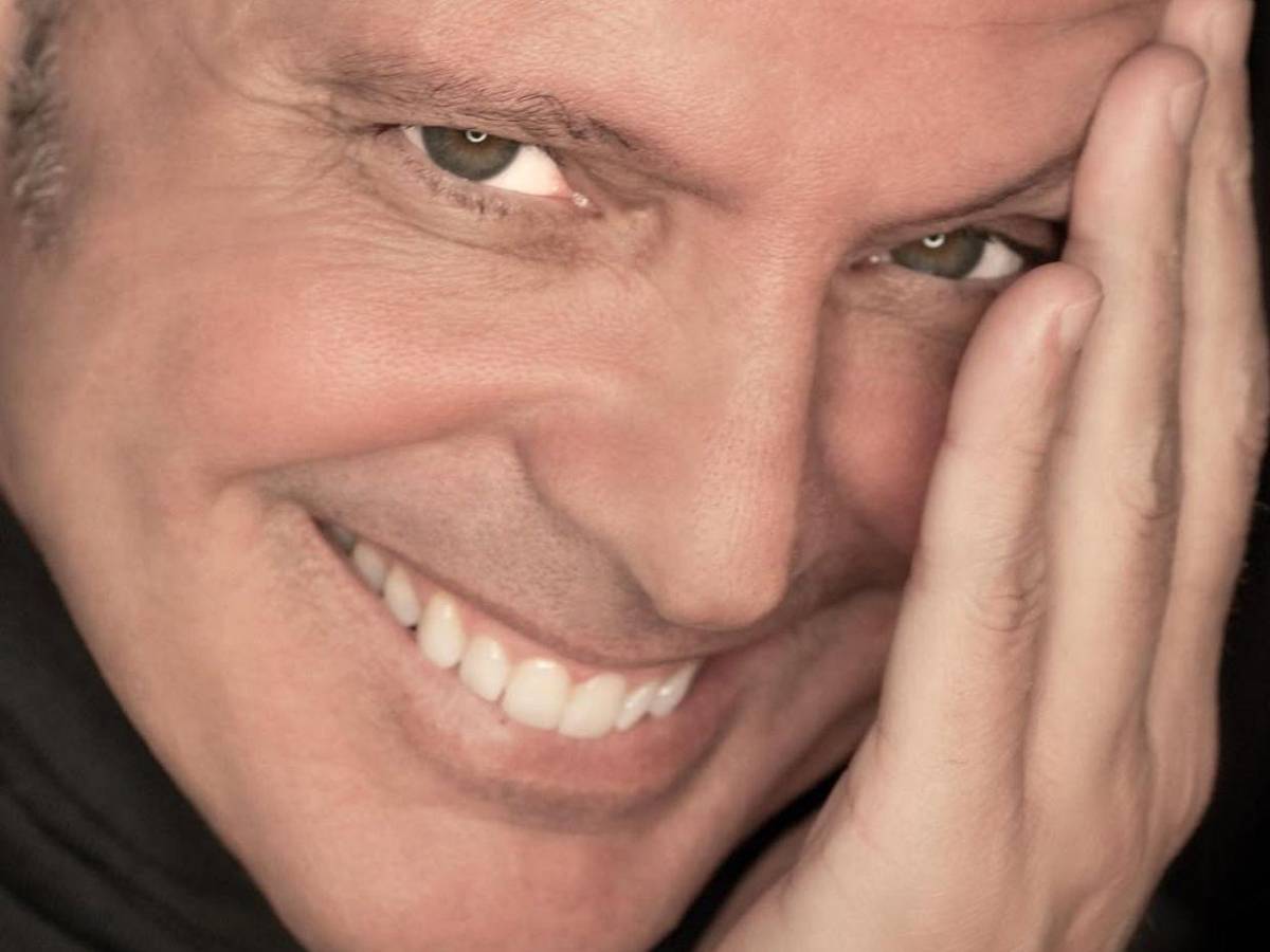 Cristian Castro iría hasta Madrid para convencer a Luis Miguel de cantar juntos