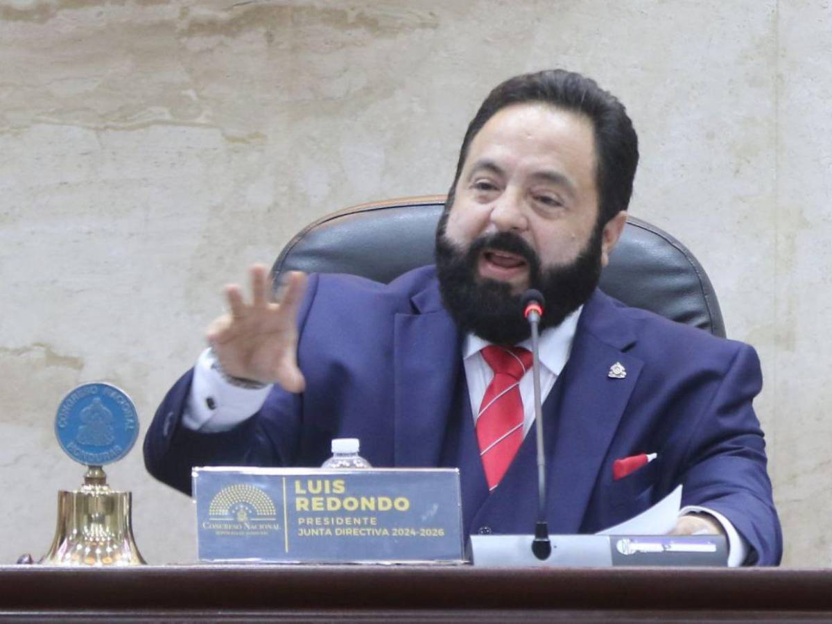 Precandidatos a diputado envueltos en polémicas, conflictos y acusaciones