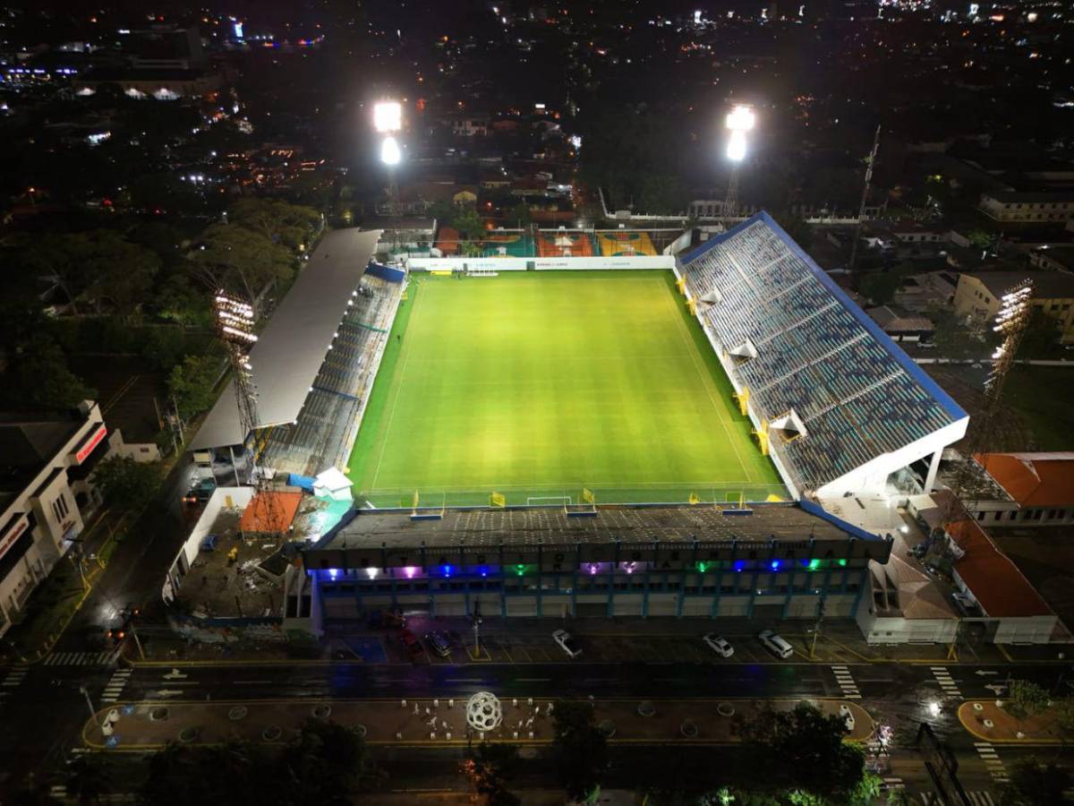 Cuánto costó instalarle grama híbrida a los estadios de Tegucigalpa, SPS, La Ceiba y Juticalpa