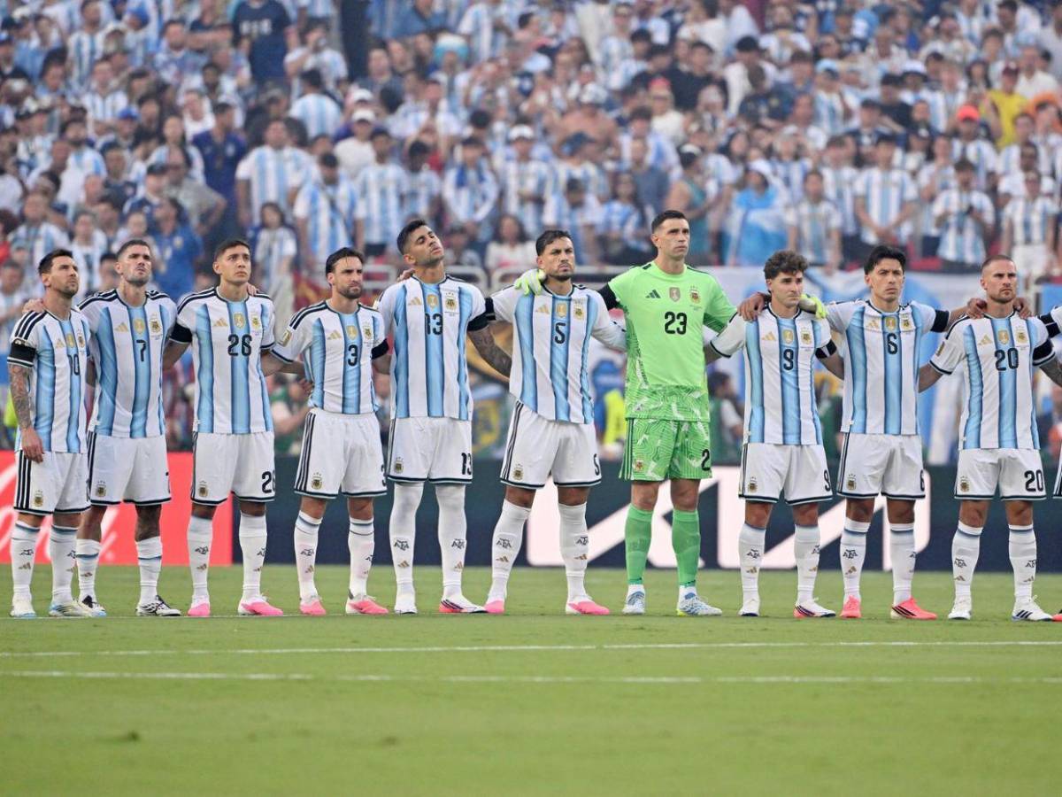 No se vio en TV: La advertencia que Messi le hizo al árbitro y la indignación de Suiza ante Argentina
