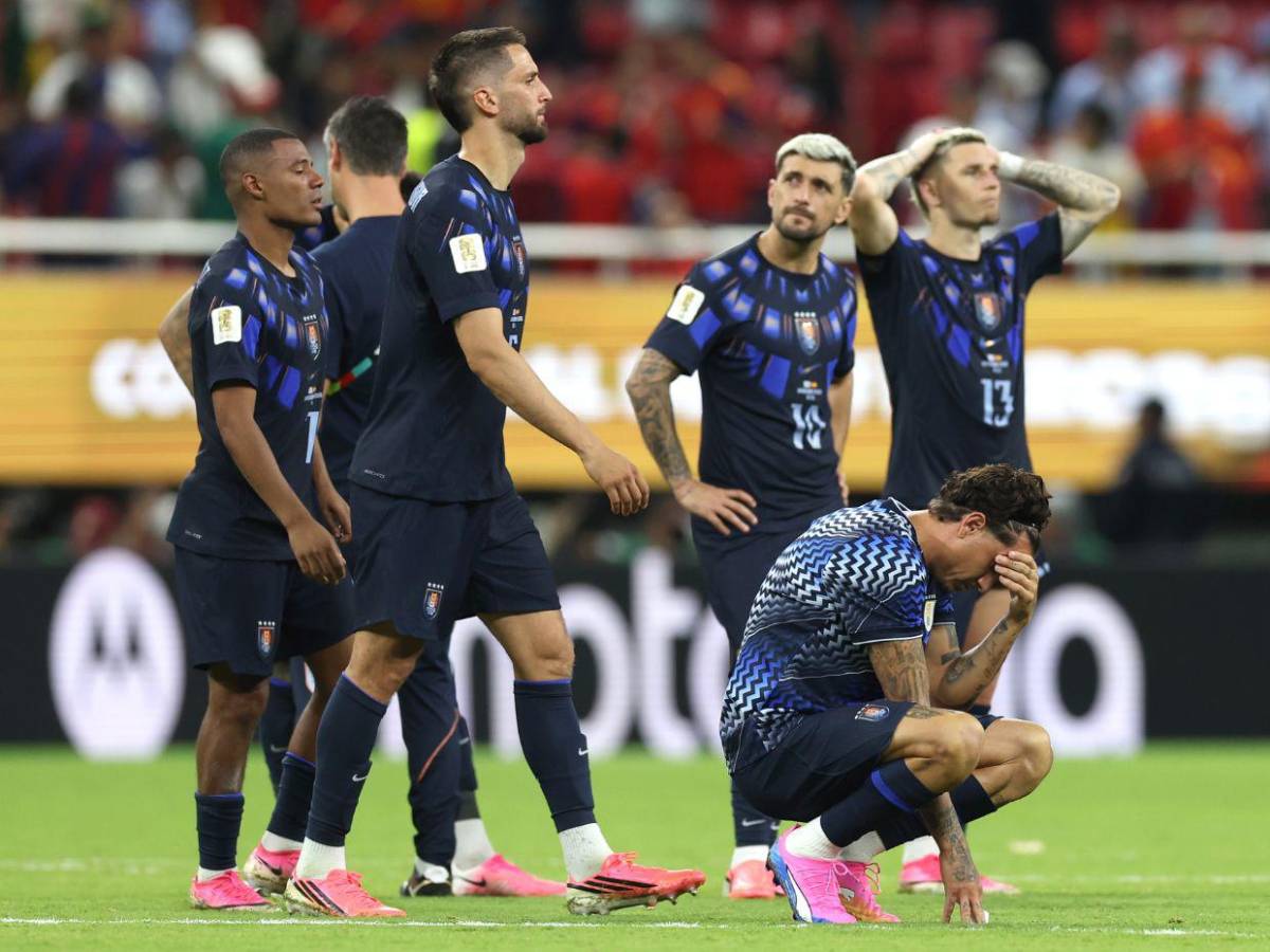 Caos mundialista: Uruguay, Marcelo Bielsa, peleas y una renuncia a la vista