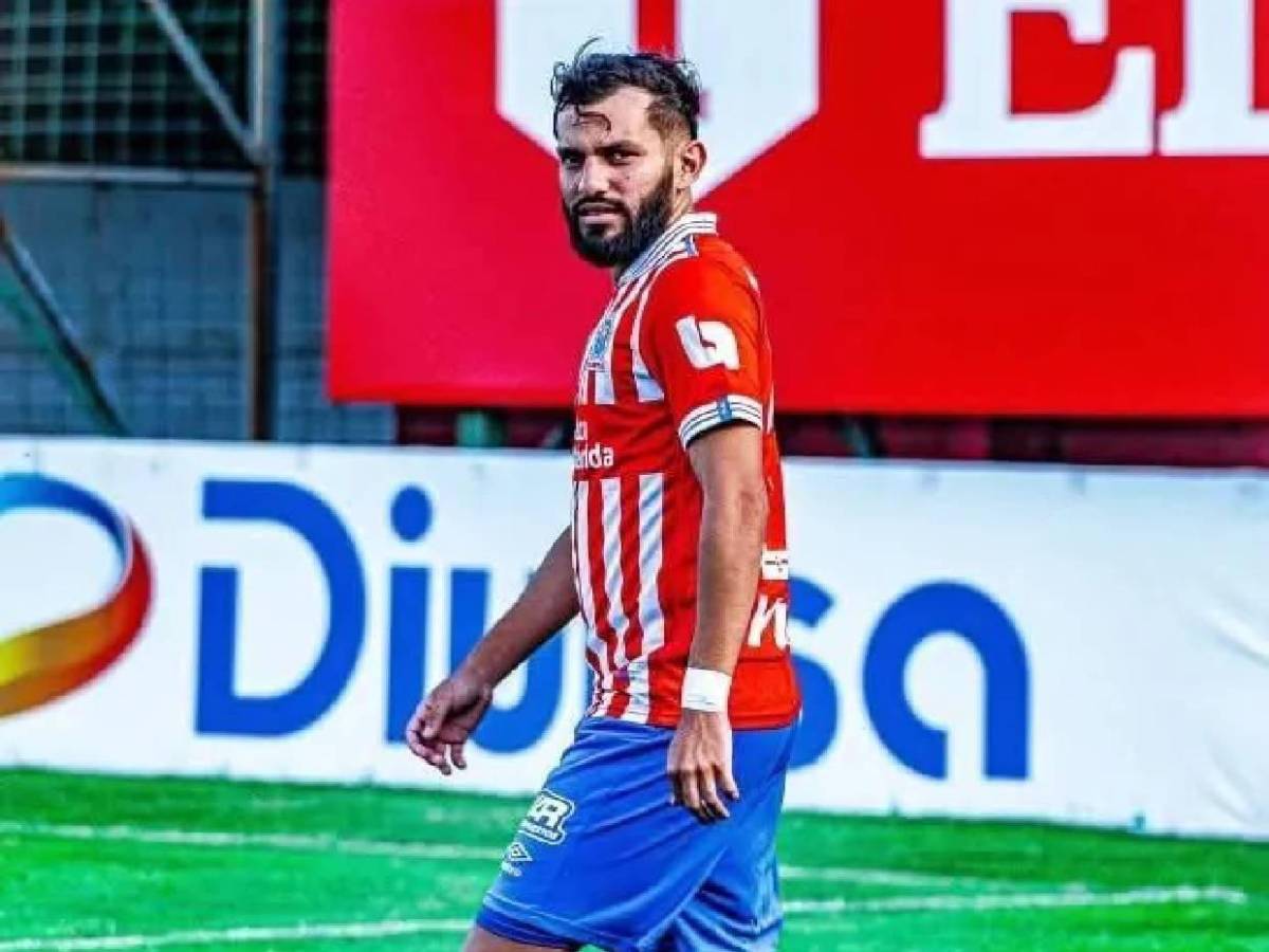 Fichaje de Jorge Álvarez: Los millones que estaría pidiendo Olimpia al Alajuelense por el jugador