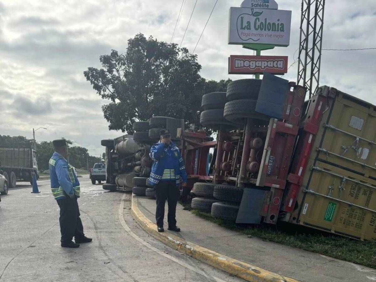 Imágenes del trágico accidente donde una mujer murió aplastada por un contenedor