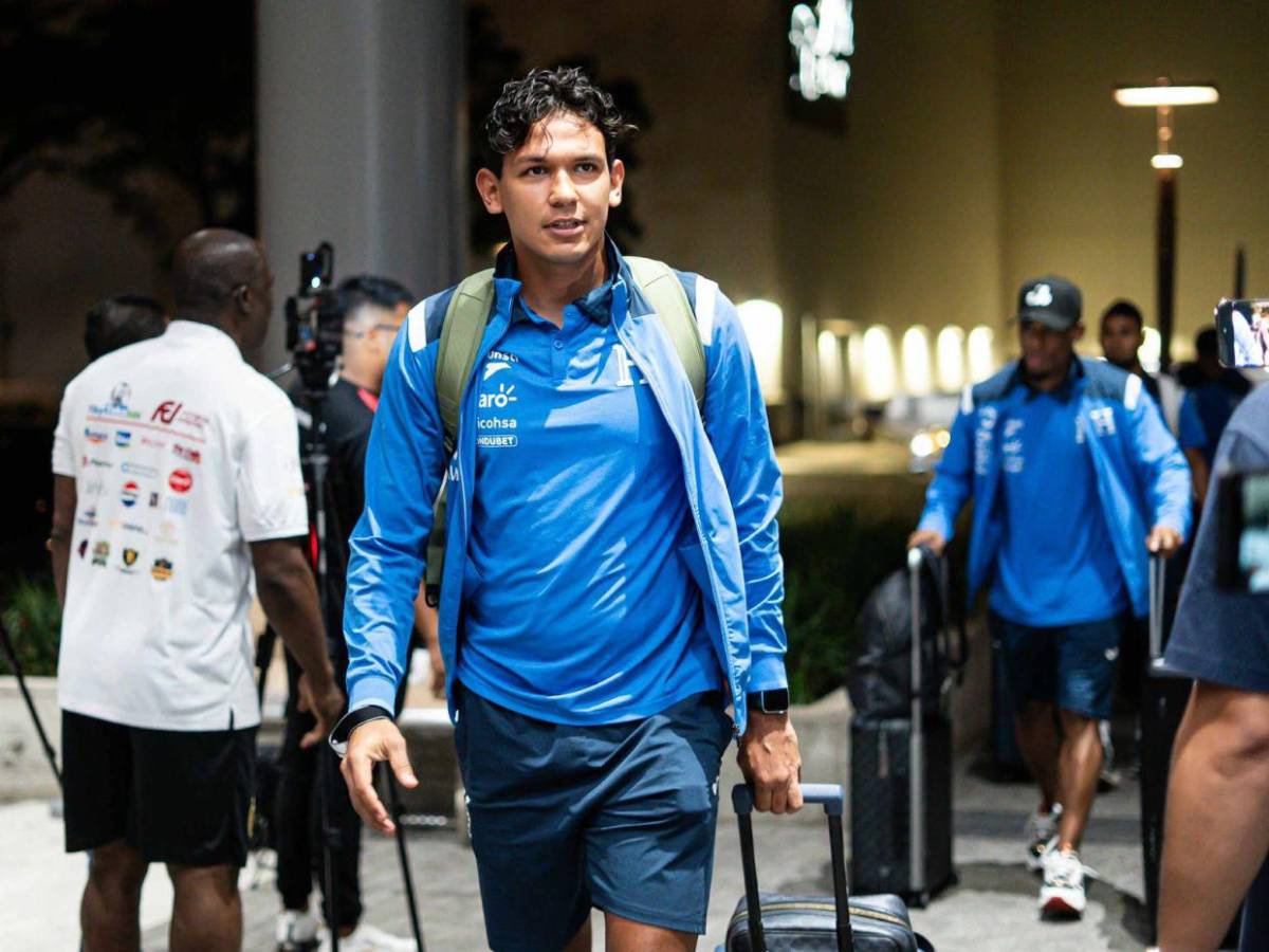 Exdelantero de la Selección llora tras recibir a la Bicolor en Houston previo a juego vs El Salvador Exdelantero de la Selección llora tras recibir a la Bicolor en Houston previo a juego vs El Salvador