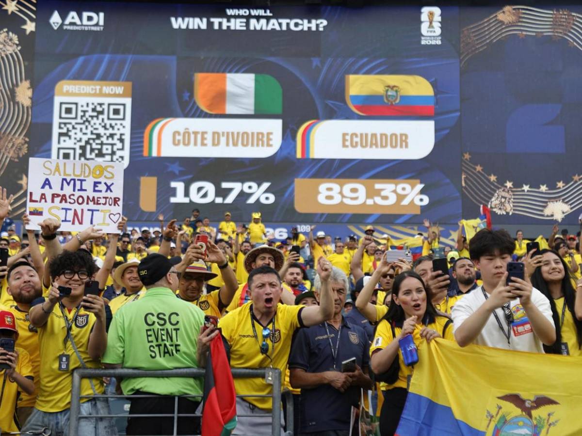 El amarillo se desborda en el Lincoln Financial Field por Costa de Marfil vs Ecuador