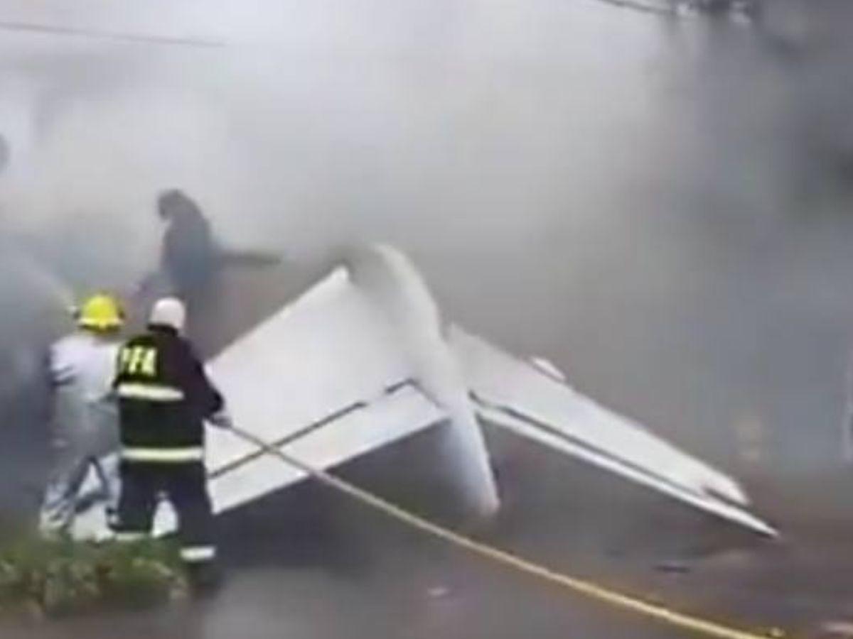 ¡Sin sobrevivientes! Imágenes impactantes de cómo se estrelló el avión privado en Argentina ¡Sin sobrevivientes! Imágenes impactantes de cómo se estrelló el avión privado en Argentina