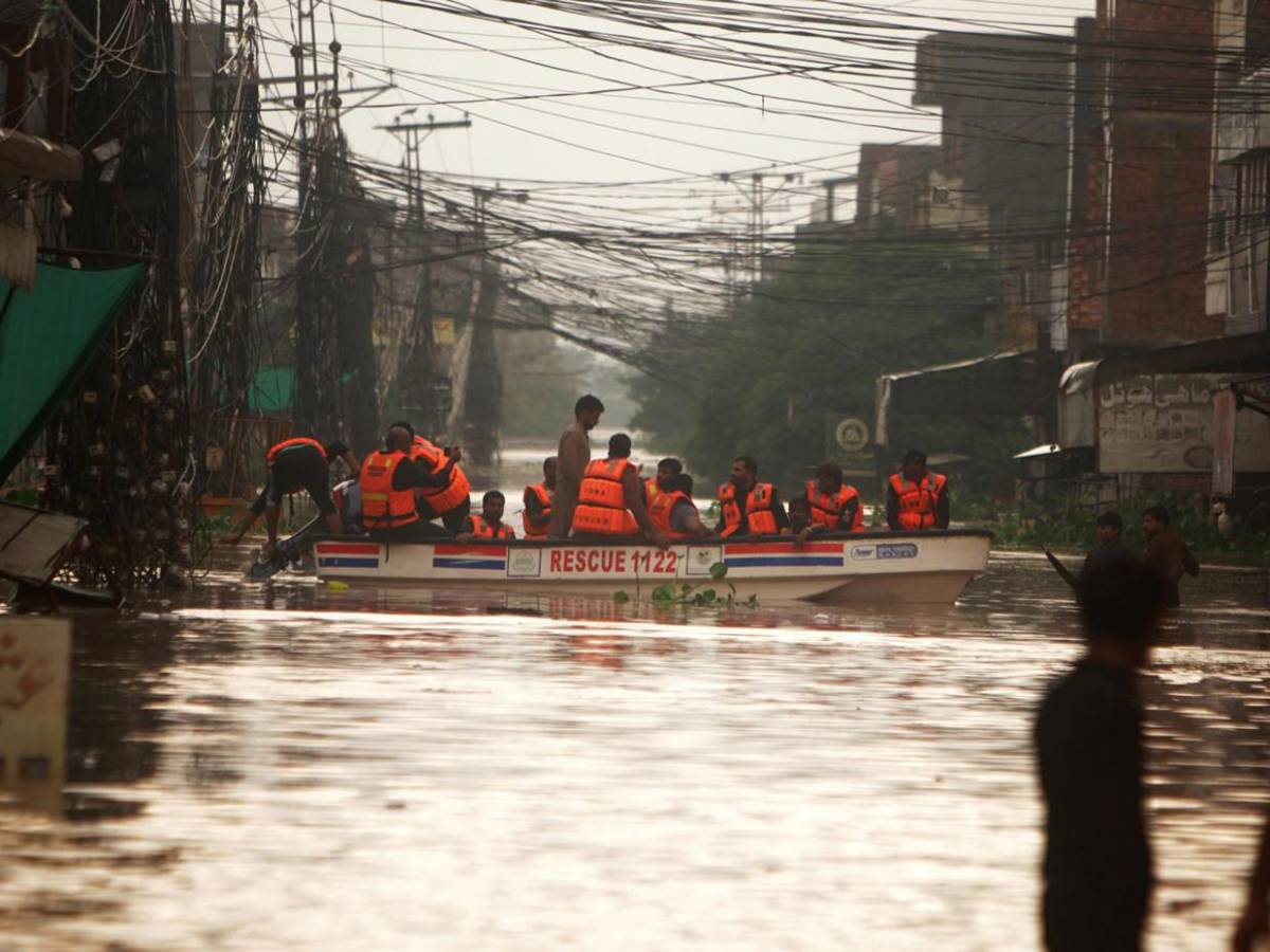 Desviaron dos ríos: Pakistán sacrifica 51 aldeas para salvar a ciudad de una superinundación