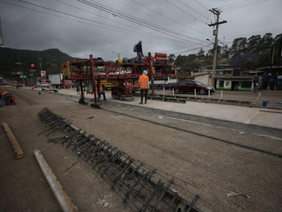 Un carril habilitado y fundición, así avanzan trabajos en salida a Danlí