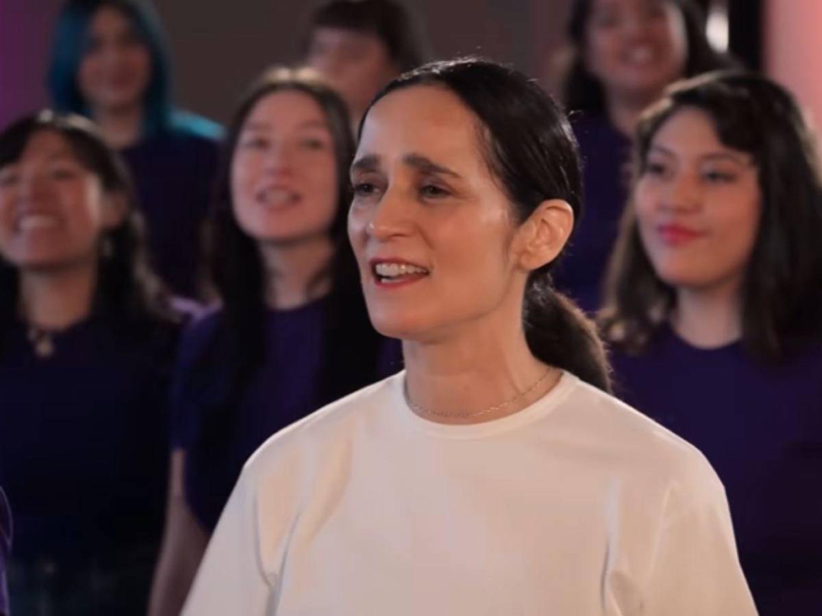 La niña futbolista: el sencillo que hizo meme a Julieta Venegas