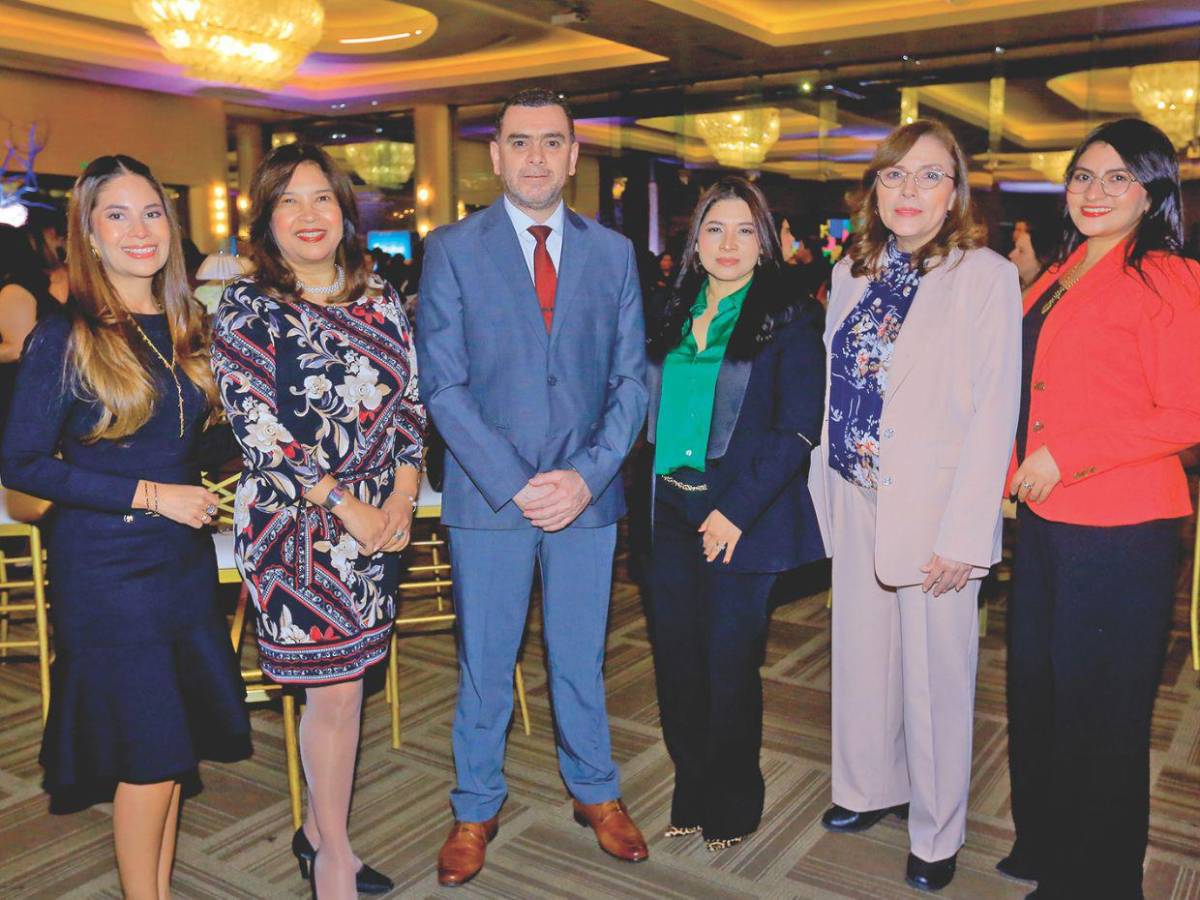 Zoila Lagos es reconocida como “Peregrina de la caridad” y gana el Premio Quetglas 2025