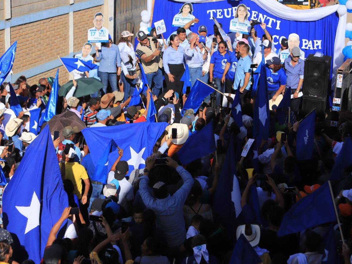 Nasry Asfura sigue en busca de votos en Danlí y Teupasenti Nasry Asfura sigue en busca de votos en Danlí y Teupasenti