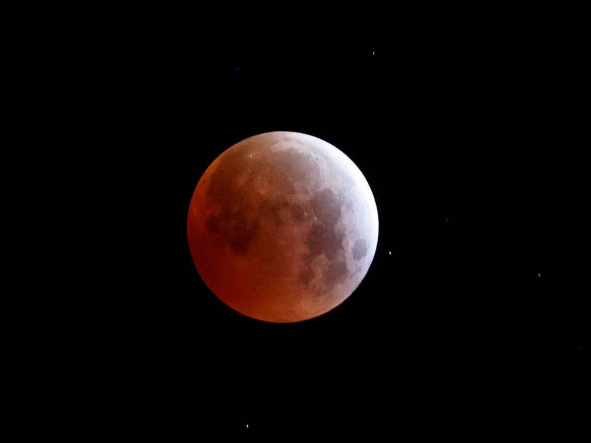 ¡Hermoso! Así se vio el eclipse lunar en Honduras y en otras partes del mundo