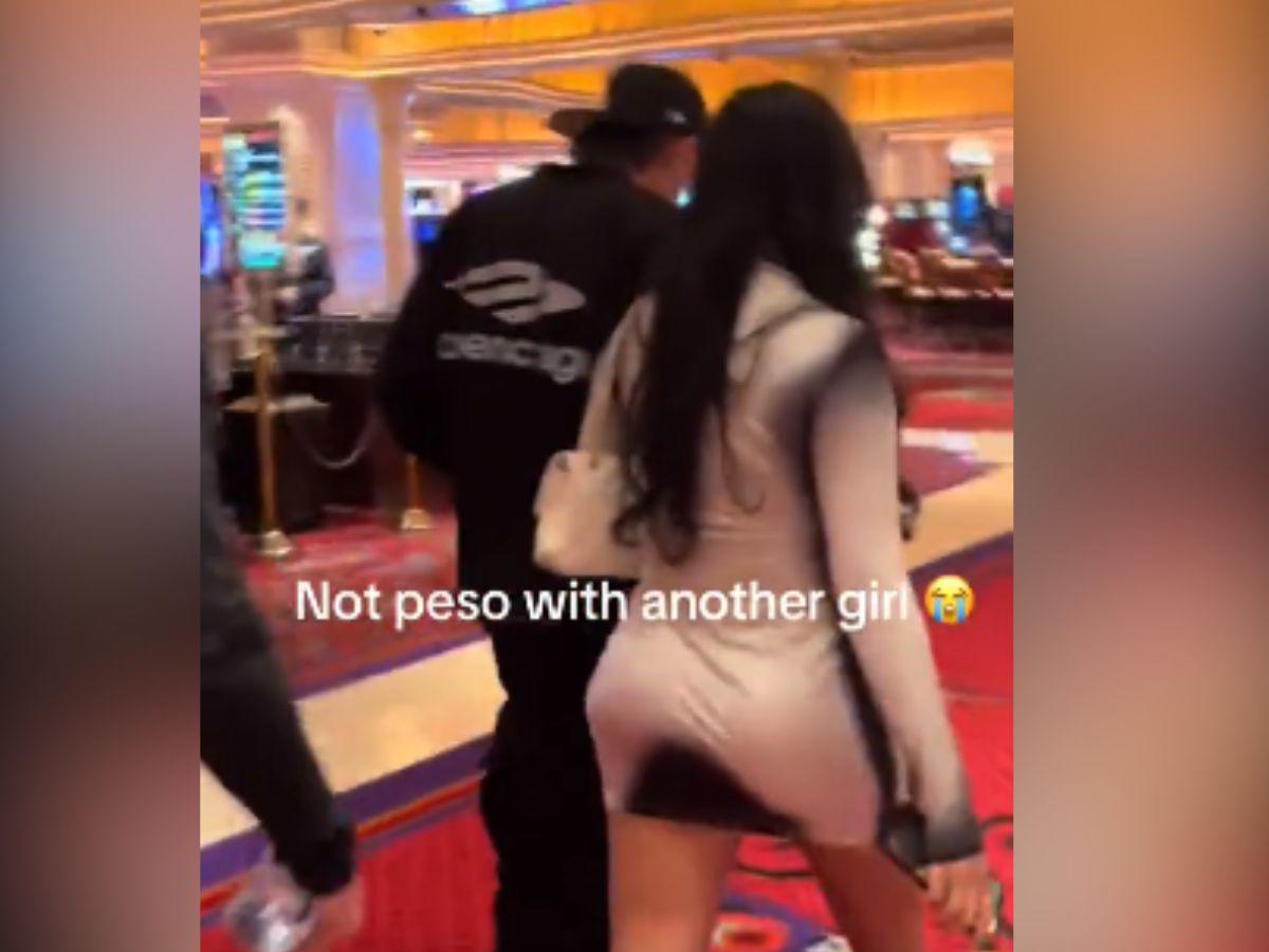 El cantante Peso Pluma fue captado junto a una misteriosa mujer en Las Vegas.