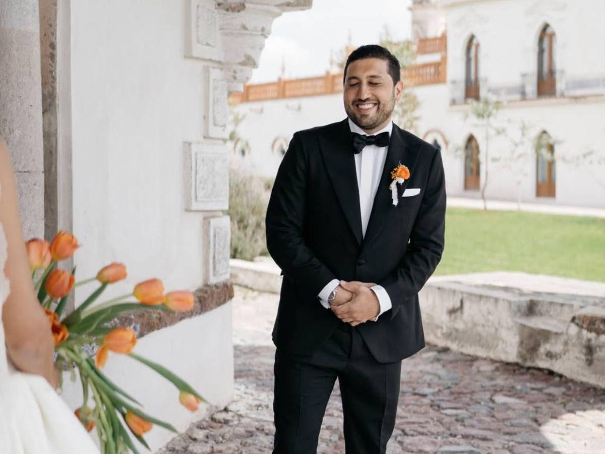 Votos en árabe y regalo en efectivo: Así fue la boda de Alejandra Capetillo