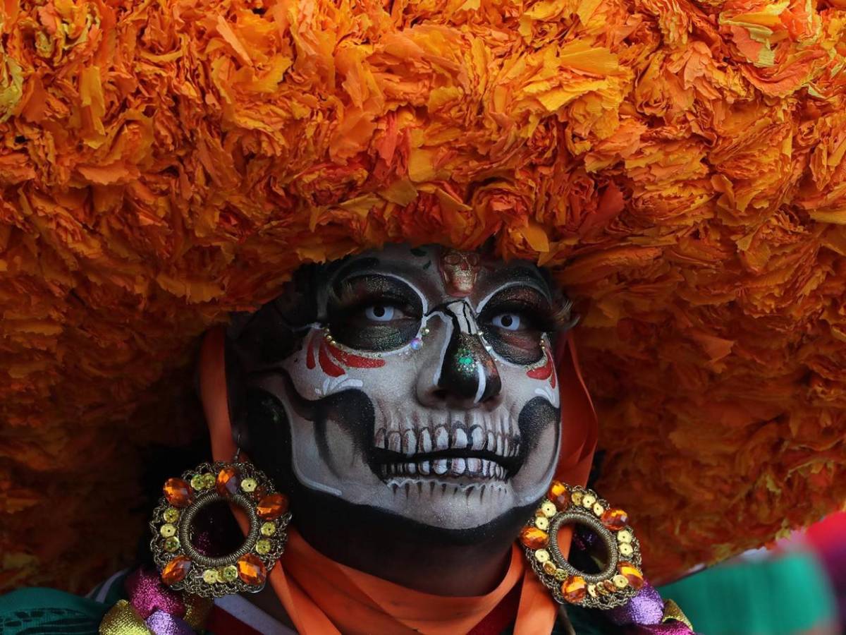 Desfile de Catrinas Mundialistas inunda Ciudad de México previo al Mundial 2026