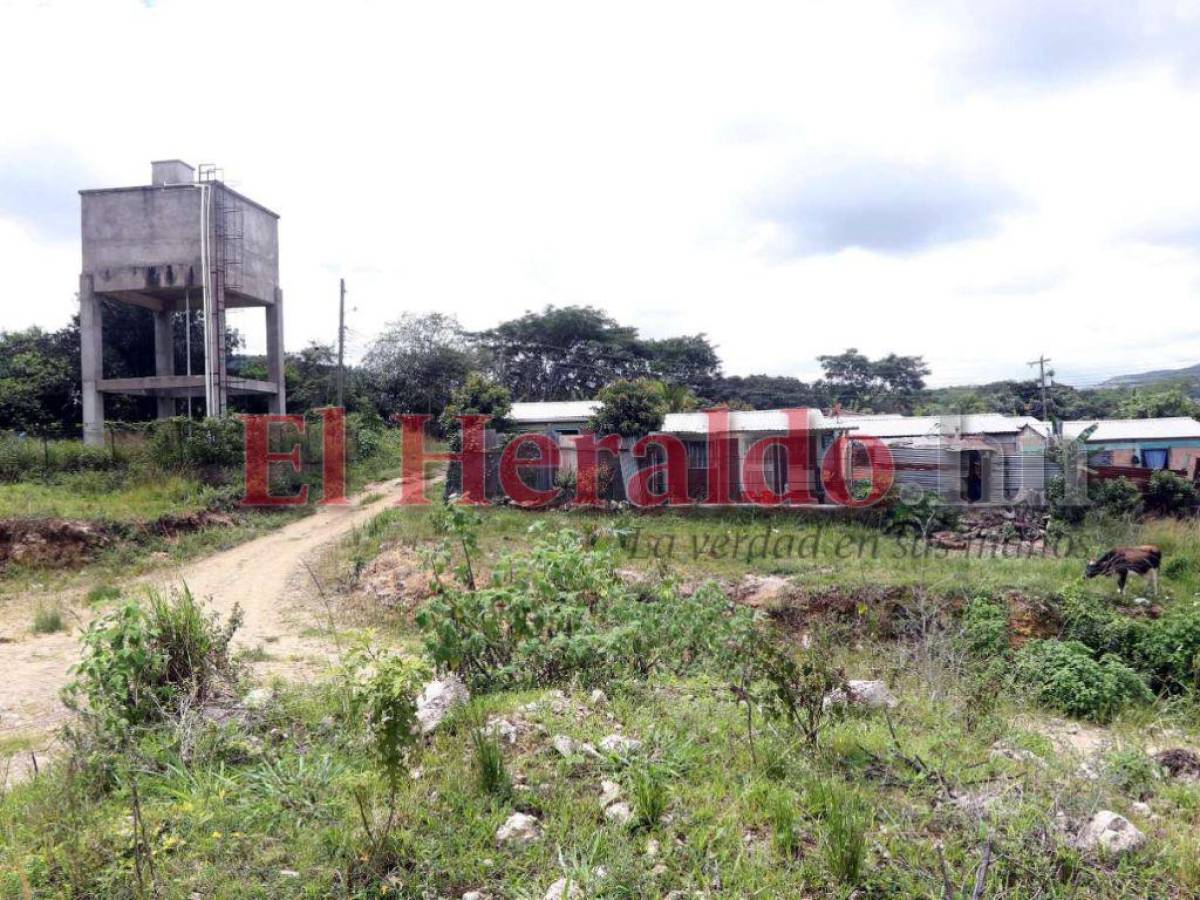 Agua potable, alcantarillado sanitario y electrificación son parte de los servicios a los que tendrán acceso los damnificados que sean reubicados en Villa Alcaldía.