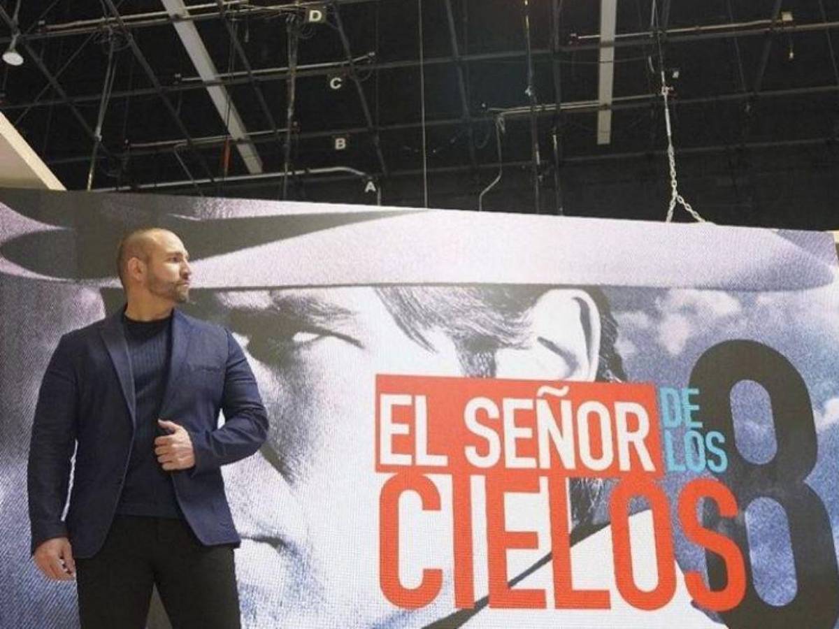 El actor compartió la noticia de su regreso en sus redes sociales.