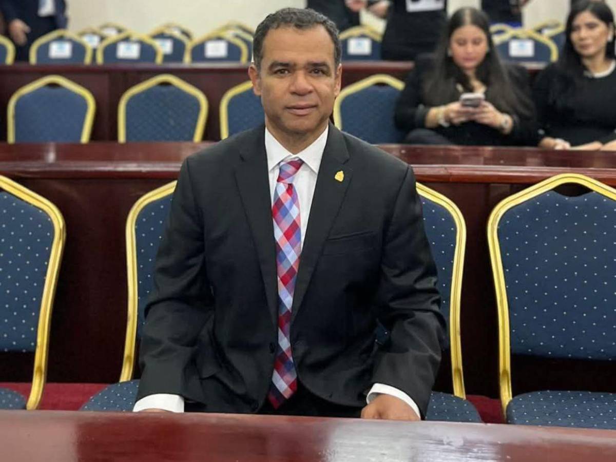 Los rostros de los precandidatos presidenciales en las elecciones primarias de 2025