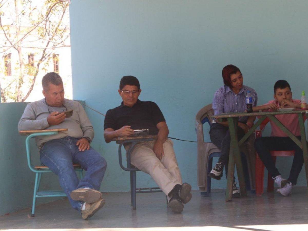 ¡Sin maletas electorales! Retraso en entrega de material mantiene en vilo a la población