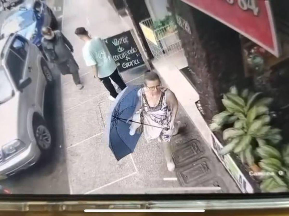 Se negó a darle una moneda y recibió una herida en el cuello: indigente asesinó a un joven en Colombia