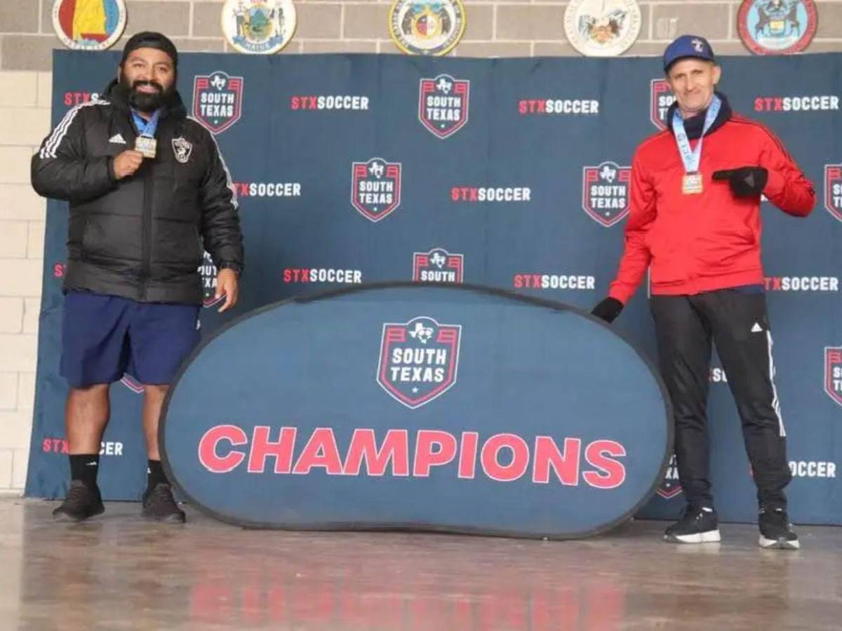 Exjugador de la Selección de Honduras sale adelante en EE UU con la construcción y el fútbol