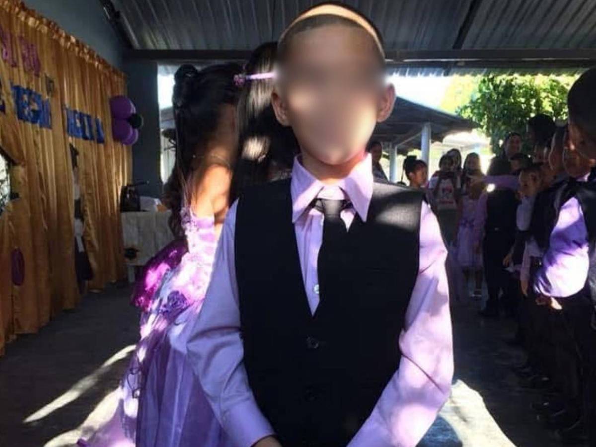 Niño hondureño muere en Miami asfixiado en un tobogán de un parque público