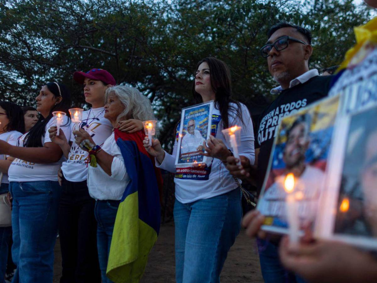 Siguen vigilias por los presos políticos en Venezuela