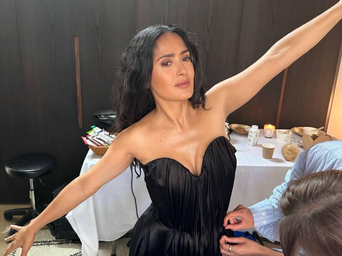 Donald Trump intentó conquistar a Salma Hayek, pero ella lo rechazó Donald Trump intentó conquistar a Salma Hayek, pero ella lo rechazó