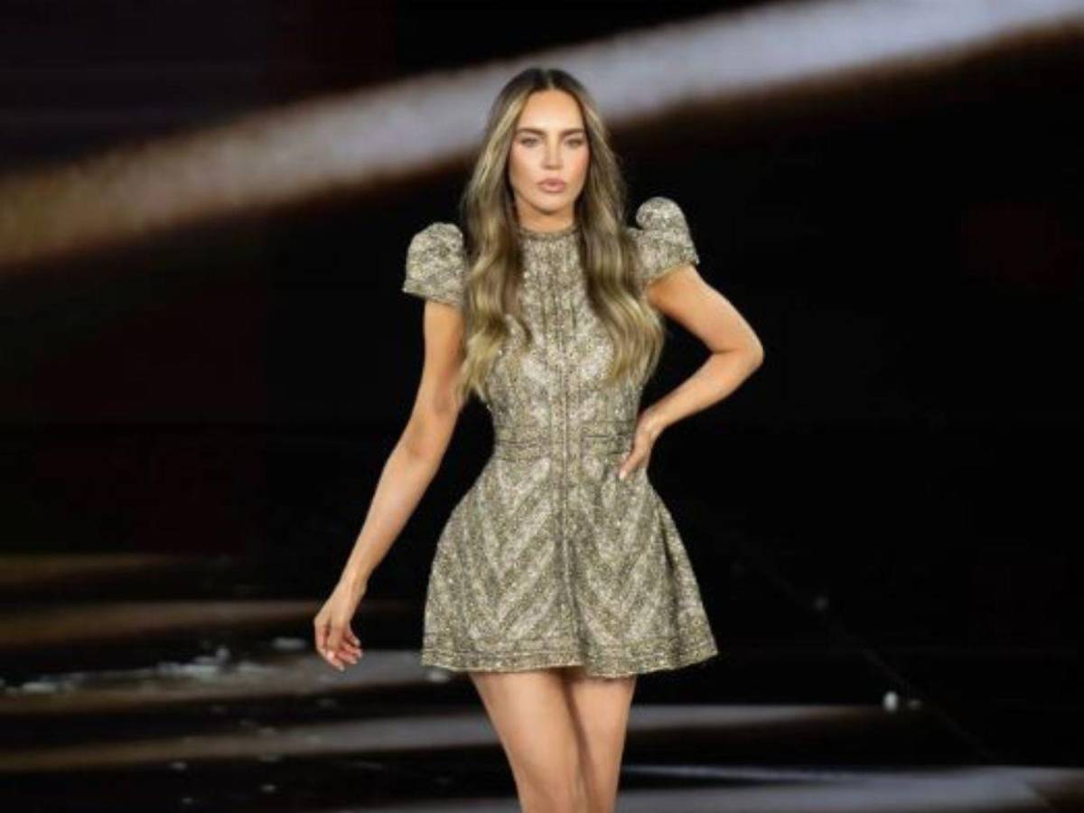 Belinda de cantante a modelo: Así conquistó en la pasarela de L’Oreal