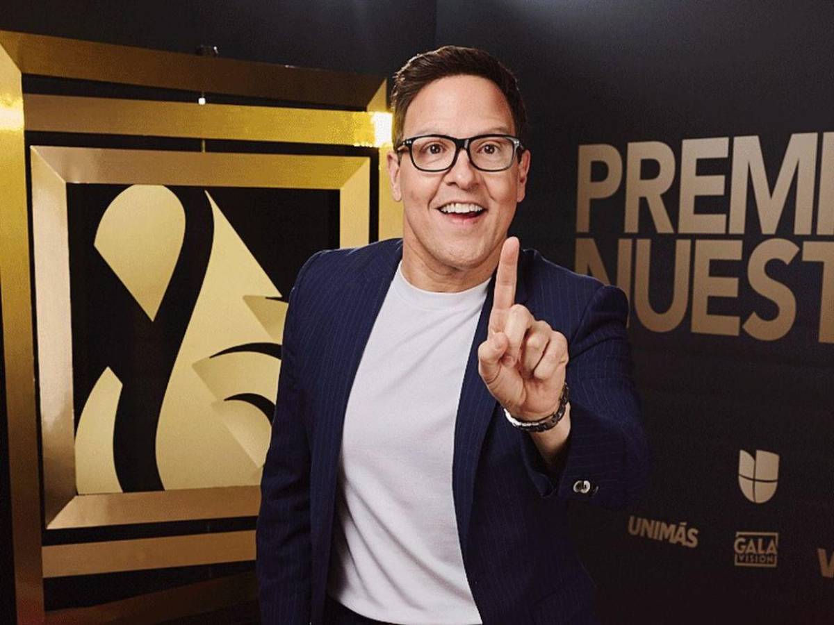 Raúl González de Despierta América revela su orientación sexual tras la muerte de su padre