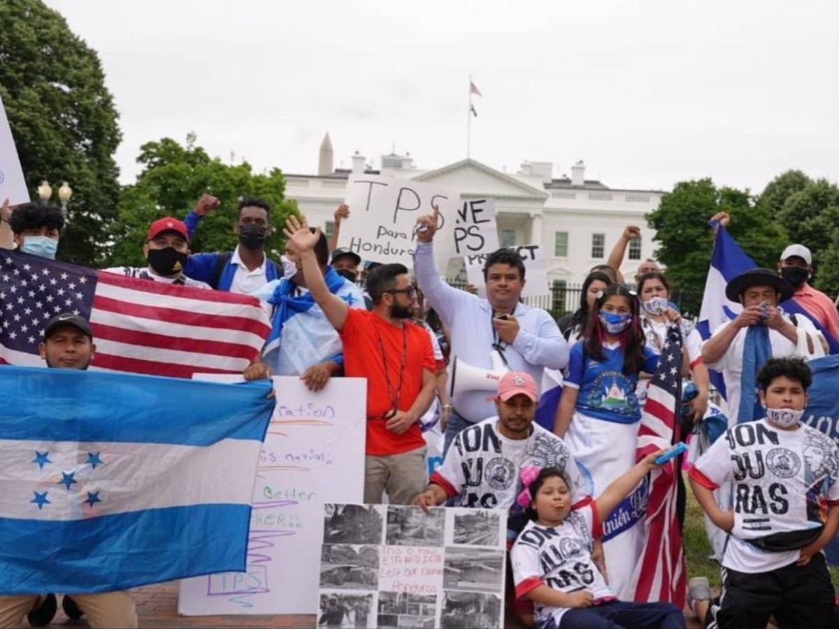 ¿Por qué a El Salvador sí le extendieron el TPS y a Honduras no?