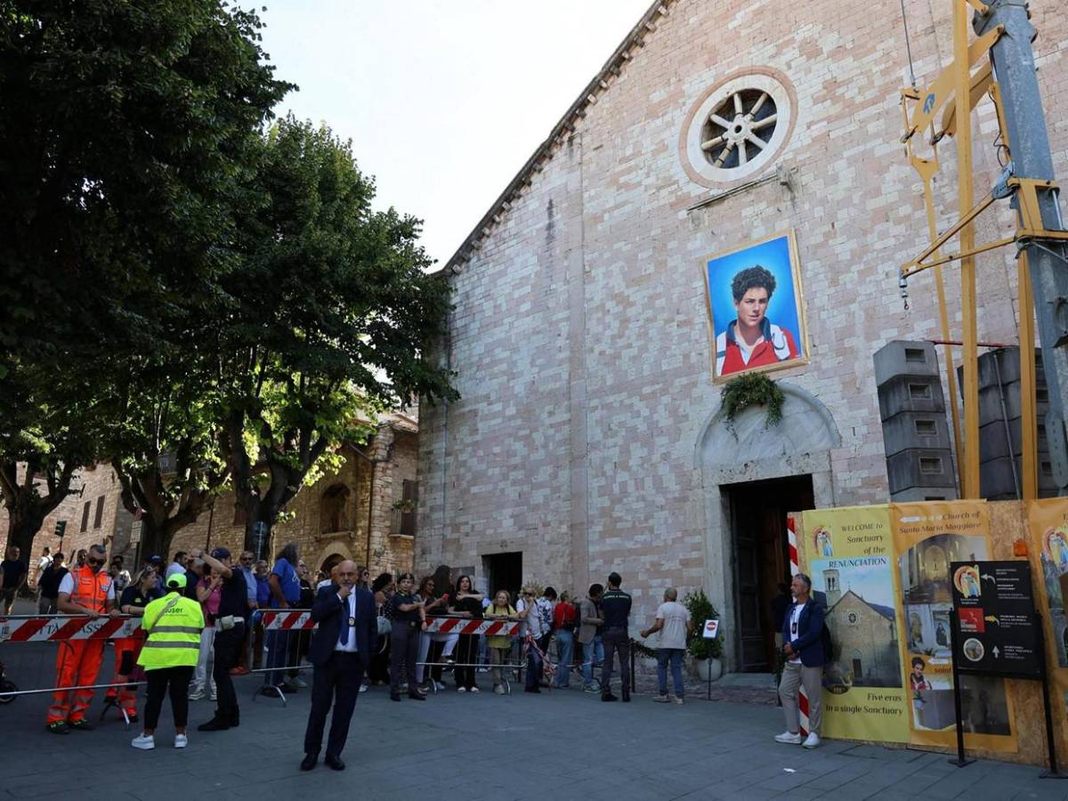 Así fue la canonización de Carlo Acutis y Frassati: ejemplo de fe para la juventud