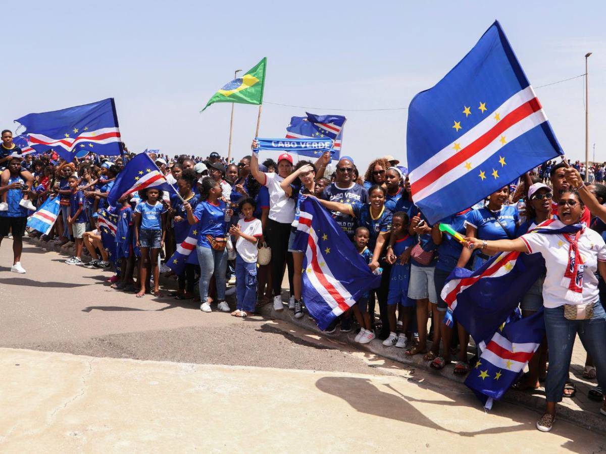 Cabo Verde recibe a sus héroes mundialistas tras una histórica participación