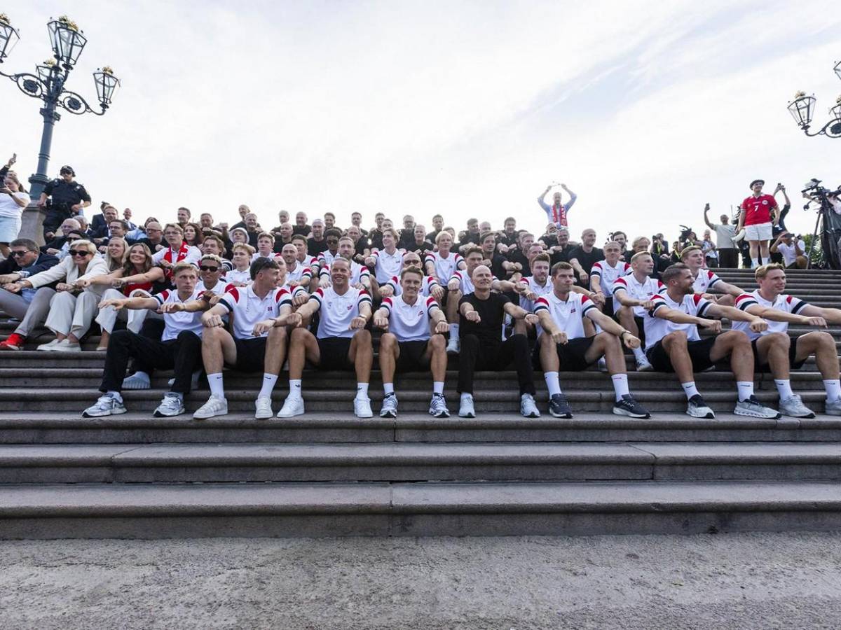 Oslo se rinde ante Haaland: así fue el emotivo recibimiento a la selección de Noruega