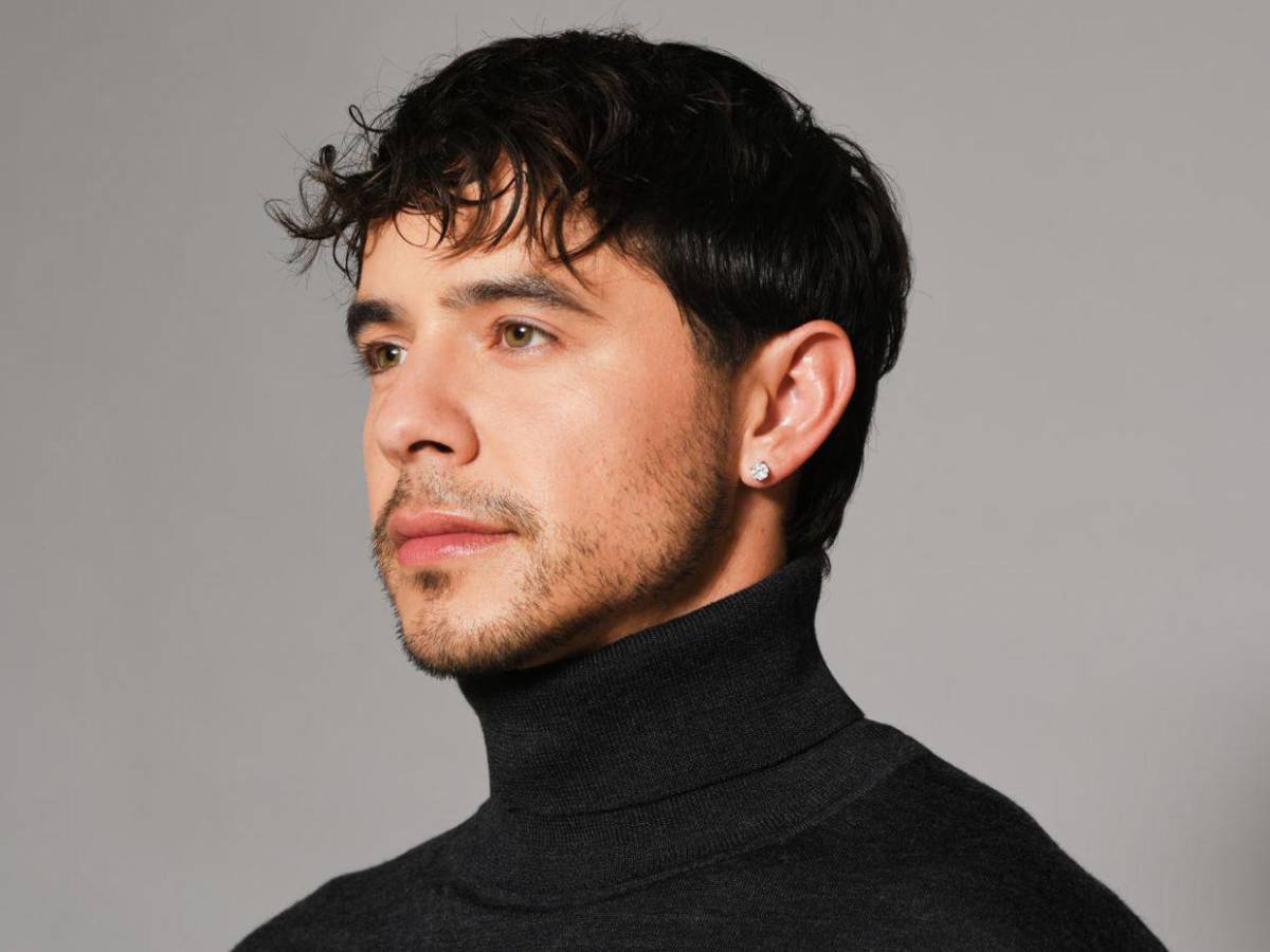 De fe mormona a voz LGBTIQ+: joven de raíces hondureñas revela su historia en un nuevo libro