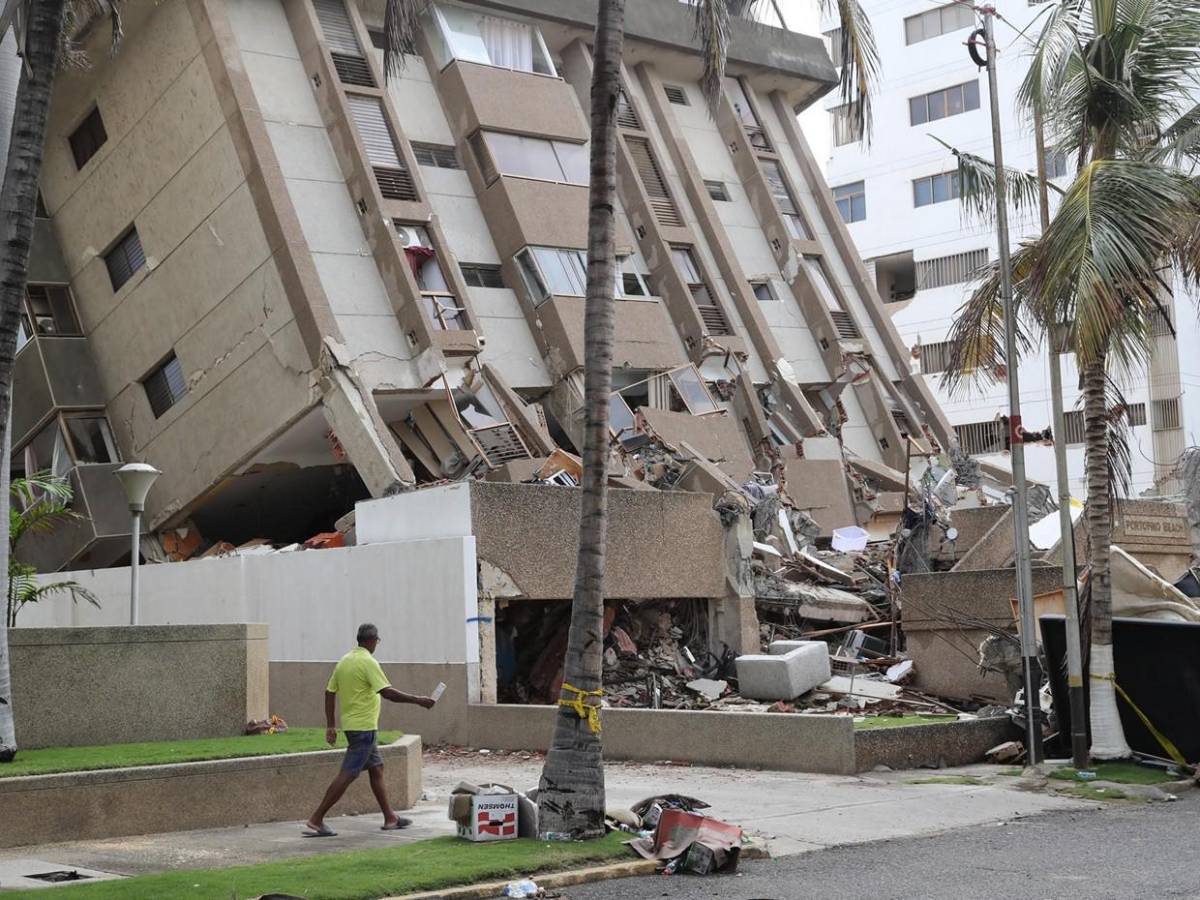 Las imágenes más impactantes a seis días de los terremotos en Venezuela