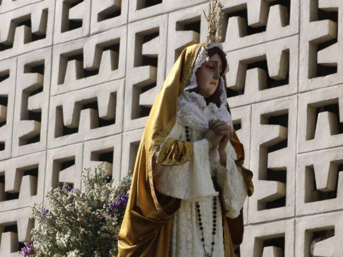 ¡La tumba está vacía! Con fe y devoción celebran la resurrección de Cristo este Domingo Santo ¡La tumba está vacía! Con fe y devoción celebran la resurrección de Cristo este Domingo Santo