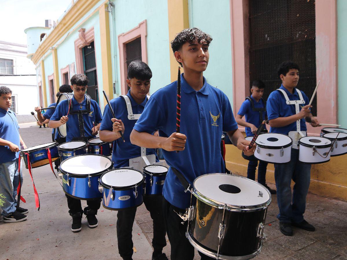 La banda del Instituto Vuelo de Águila lista para brillar en los desfiles patrios
