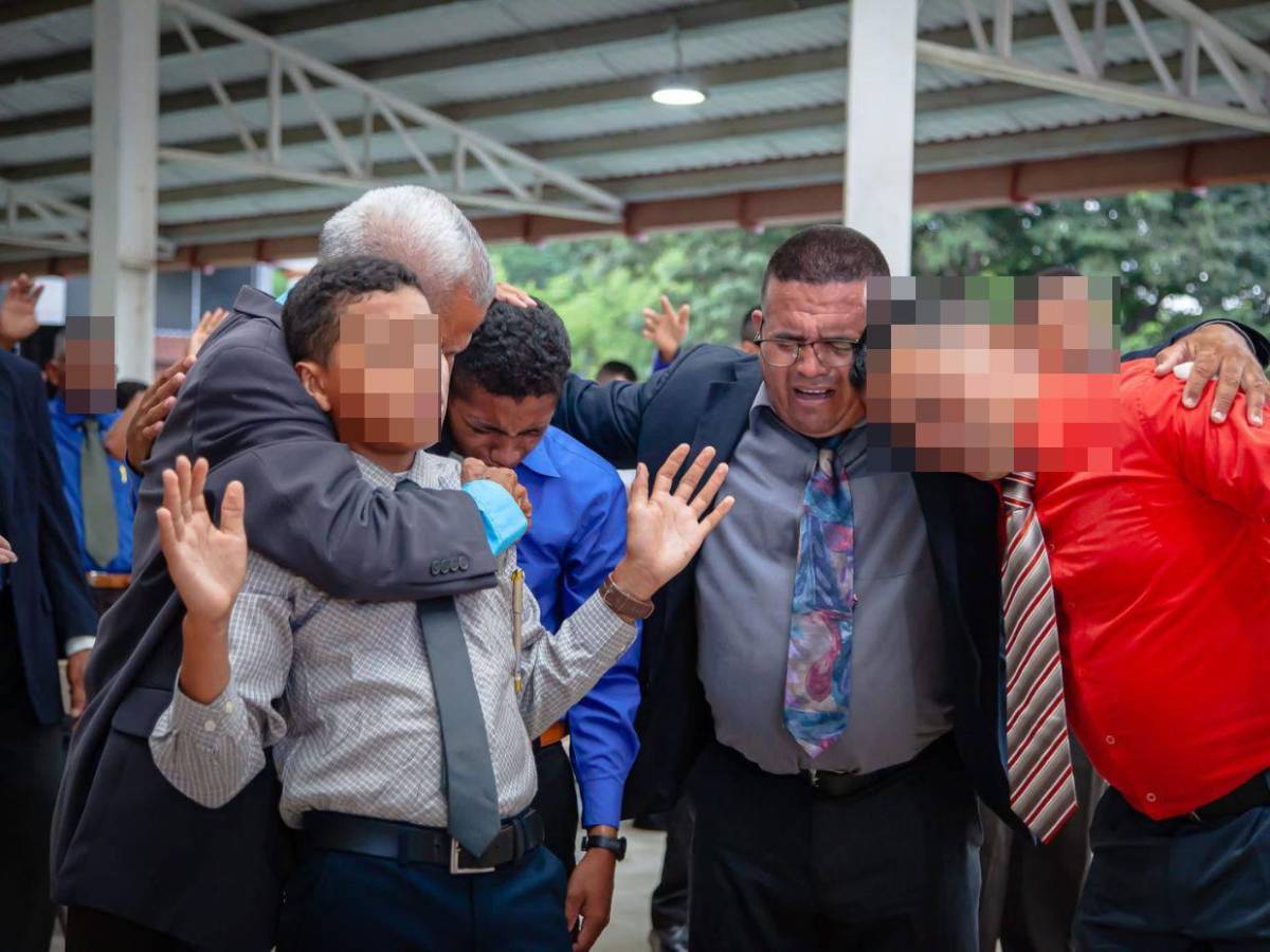 “Te voy a comprar un bajo eléctrico para la iglesia”: la promesa a su padre de policía fallecido en El Rodeo, Comayagua