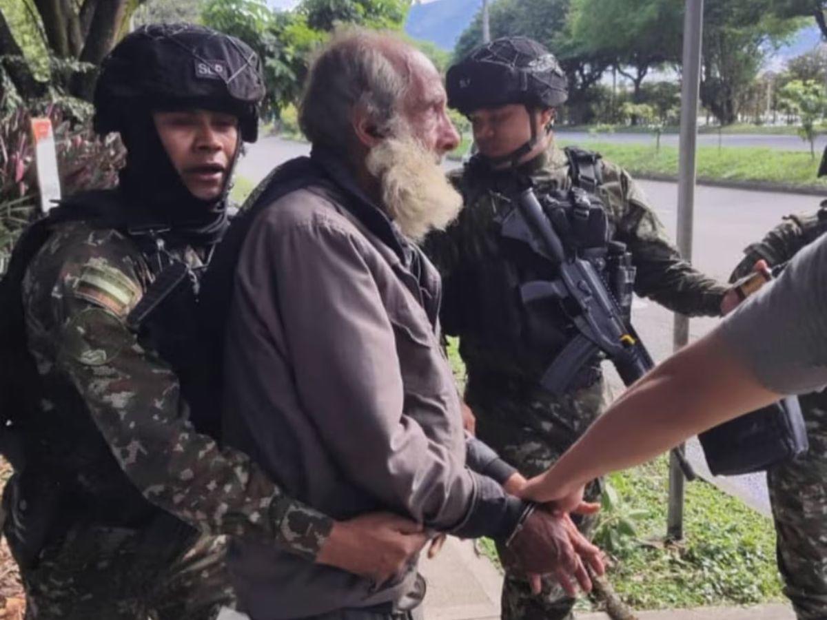 Se negó a darle una moneda y recibió una herida en el cuello: indigente asesinó a un joven en Colombia