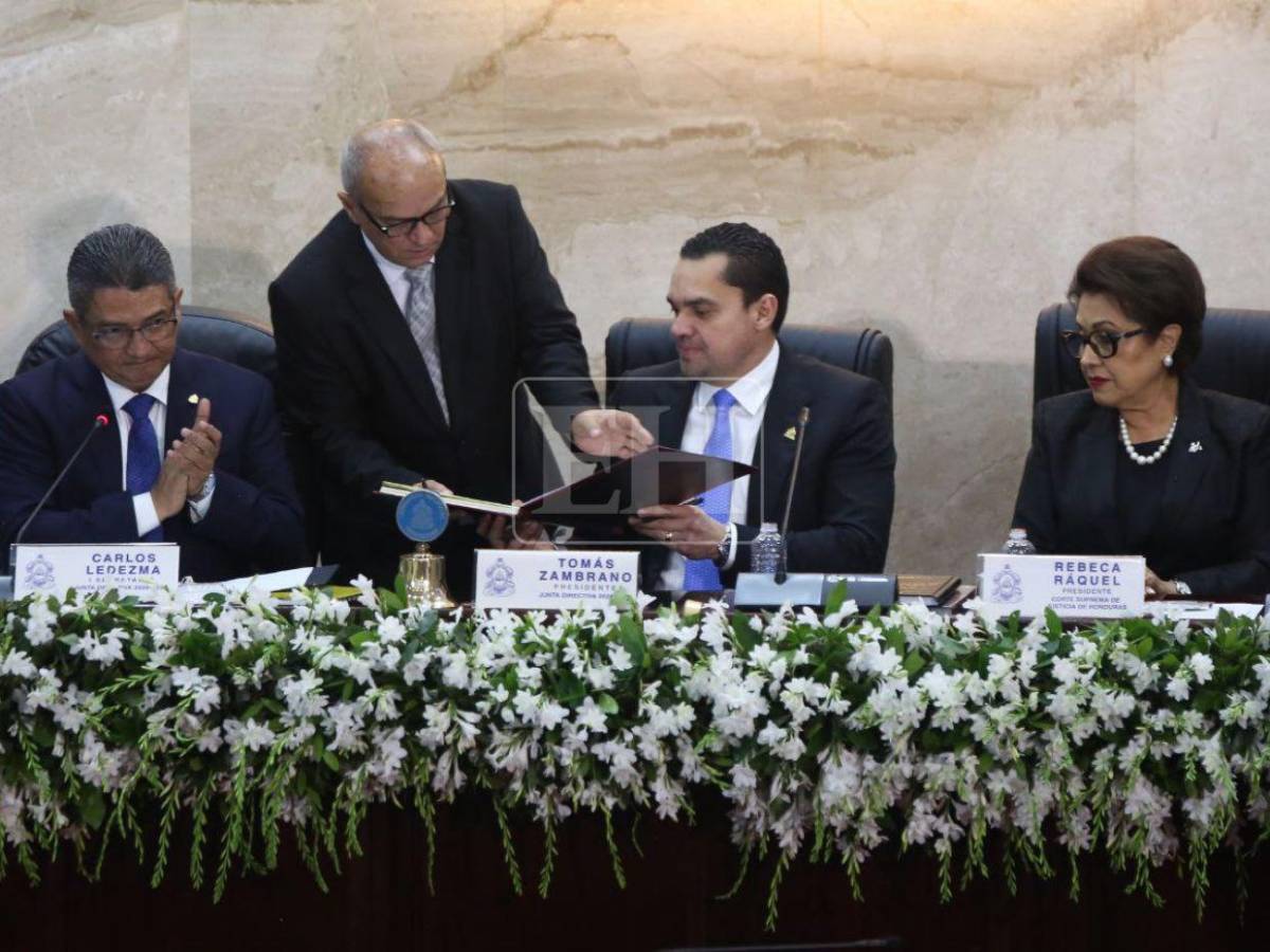 Nueva legislatura arranca en el Congreso con promesas de reforma y austeridad