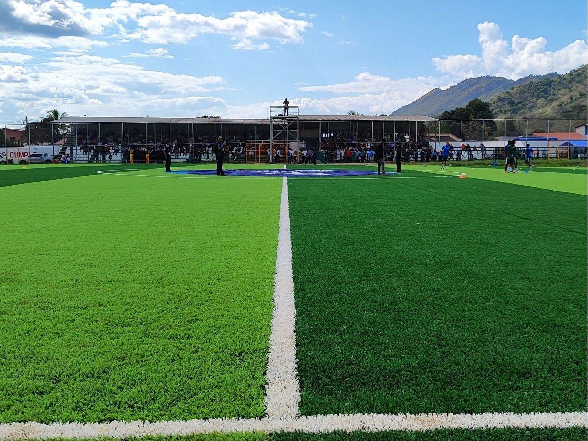 ¡Belleza! Así lució el estadio hondureño Óscar Peralta en su primer partido de Liga Nacional