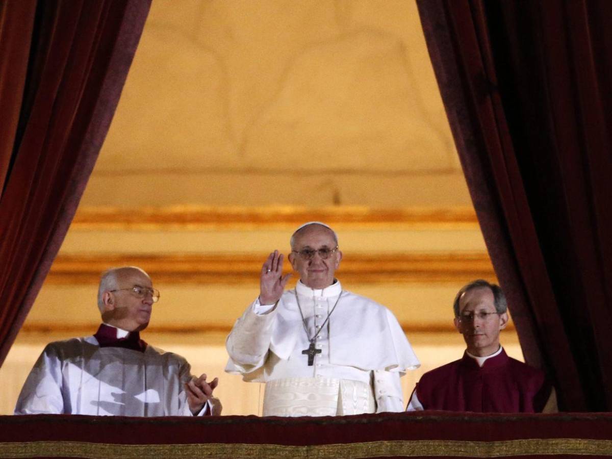Una iglesia más “abierta”: El paso del papa Francisco por el Vaticano