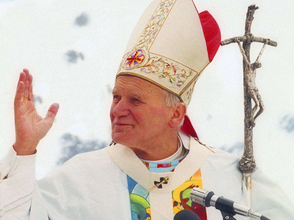 ¿Quiénes fueron los últimos 10 papas de la Iglesia Católica y cómo fue su cónclave?