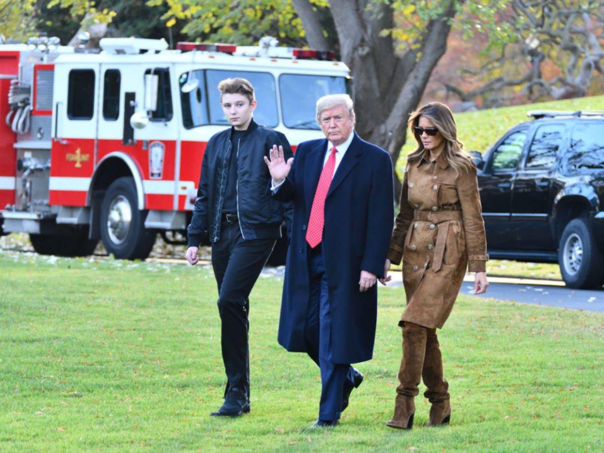 Barron Trump cierra un piso completo de Trump Tower para una cita privada