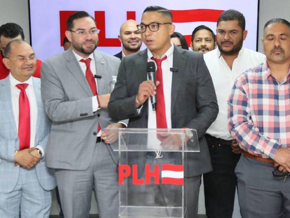 Exjugadores de Honduras que se unieron al Partido Liberal para elecciones primarias