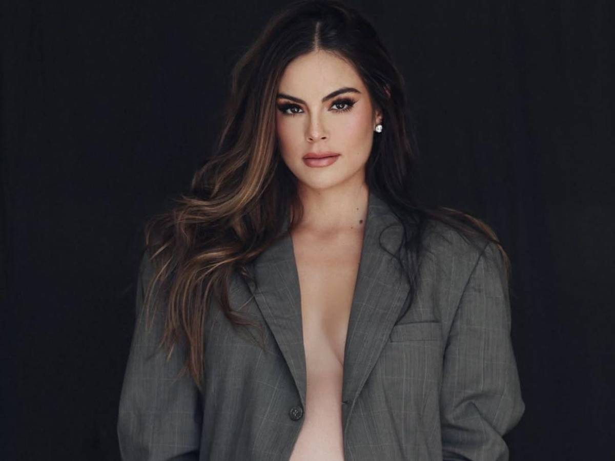 Ximena Navarrete muestra su figura a pocos días de haber dado a luz