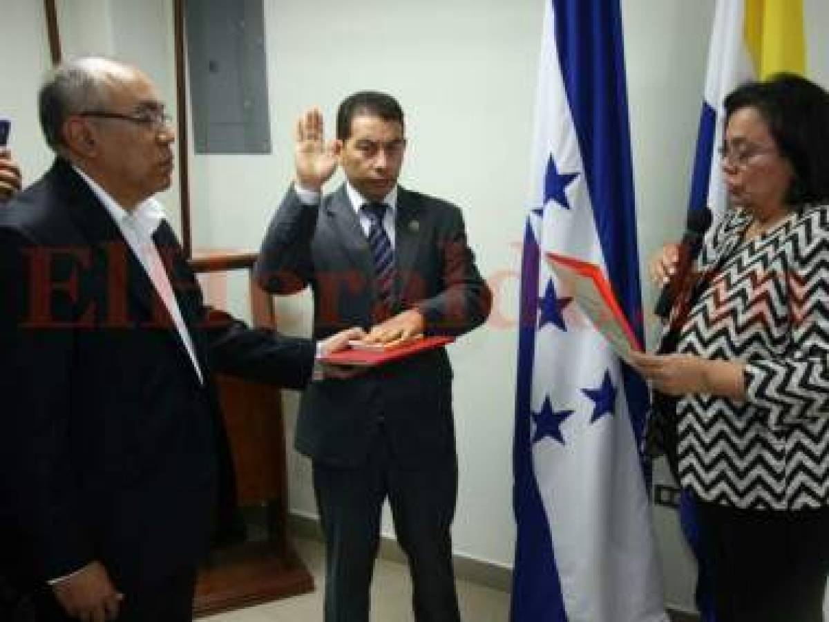 Ulloa fue juramentado en plena crisis en la UNA (Foto: El Heraldo Honduras/ Noticias de Honduras)