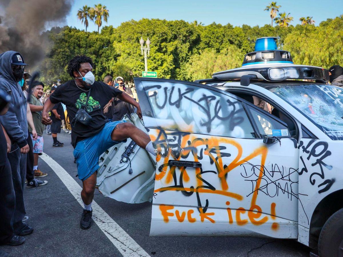 ¿Te detuvo el ICE? Línea de asistencia y recomendaciones de Cancillería para hondureños en EE UU